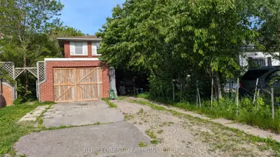 112 Marlborough Avenue, London South, On N5z 3s6