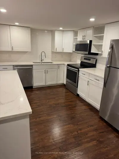 56 Siebert Avenue 2, Kitchener, On N2c 2a7