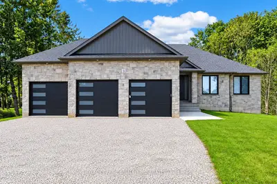 3 Kings Lane, Brant, On N0e 1r0