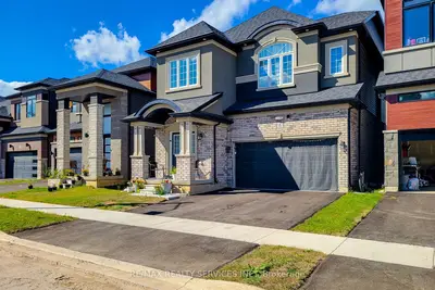 8 Waldron Street, Brantford, On N3v 0b9