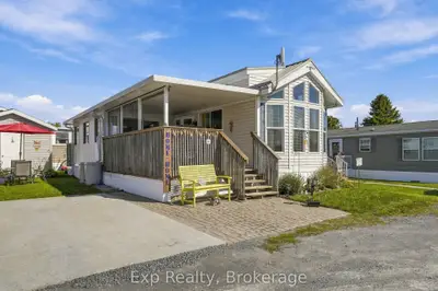153 County Road 27 Road A15, Prince Edward County, On K0k 1t0