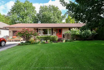 359 Oak Avenue, Strathroy-caradoc, On N7g 3a9