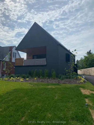 5361 Valley Way Unit 2, Niagara Falls, On L2e 1x5