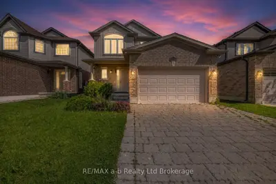712 Blackacres Boulevard, London North, On N6g 0j1