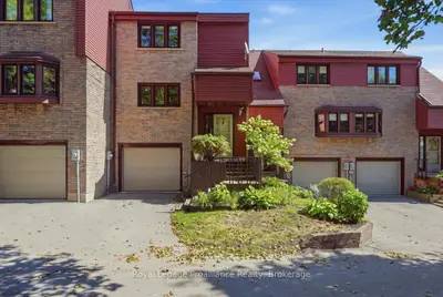 1798 Old Hwy 2 10, Quinte West, On K8n 4z2