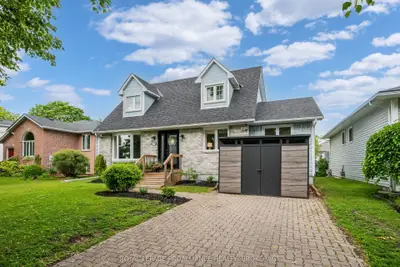 22 Heritage Drive, Loyalist, On K0h 1g0