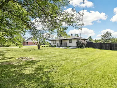 252 Mud Street E, Hamilton, On L8j 3c5