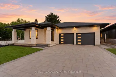 21 Accursi Crescent, Pelham, On L0s 1e4