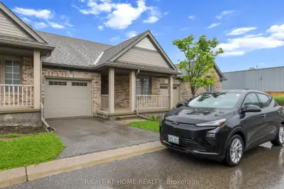 215 North Centre Road 12, London North, On N5x 4e3