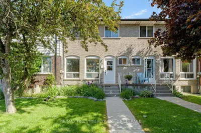 30 Addington Street 14, Loyalist, On K7n 1c5