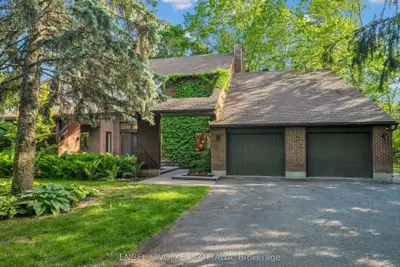 7 Mid Pines Grove, Bells Corners And South To Fallowfield, On K2r 1b7