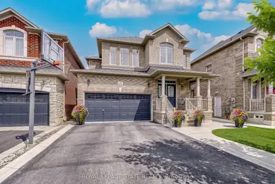 23 Mcknight Avenue, Hamilton, On L8b 0r5