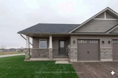 117 Farrington Crescent, Prince Edward County, On K0k 2t0