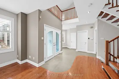 249 Atlantis Avenue, Carlingwood - Westboro And Area, On K2a 1x9