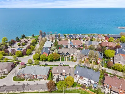 5 Harbour Drive, Hamilton, On L8e 4z4