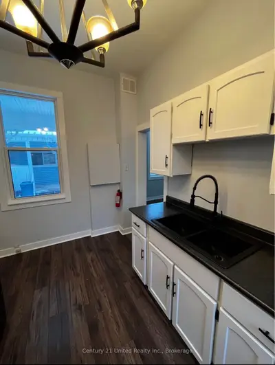 88 Douro Street, Peterborough, On K9h 1h4