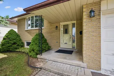 309 Toll Gate Boulevard, Waterloo, On N2l 4m5