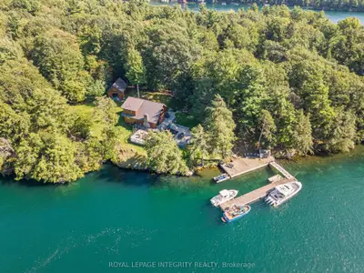 26 Wallace Island, Leeds And The Thousand Islands, On K0e 1l0