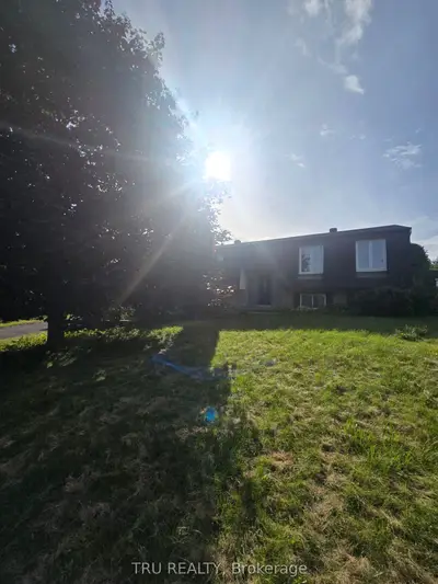 14 Langholm Crescent, Barrhaven, On K2j 1h2