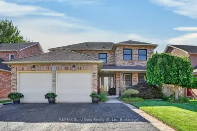 12 Beasley Crescent, Cambridge, On N1t 1j9
