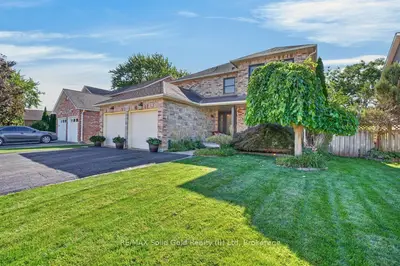 12 Beasley Crescent, Cambridge, On N1t 1j9