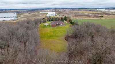 2643 Old Victoria Road, London South, On N6m 1b8