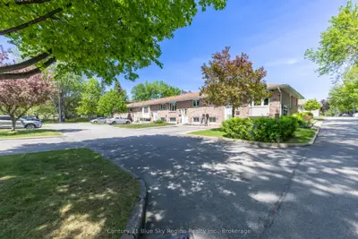 624 Lakeshore Drive 9, North Bay, On P1a 2e8