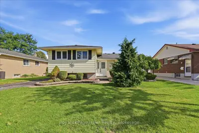 66 Elgin Crescent, Stratford, On N5a 3z3
