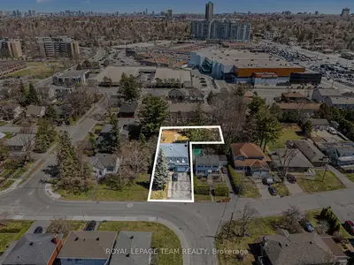429 Ancaster Avenue, Woodroffe, On K2b 5b6