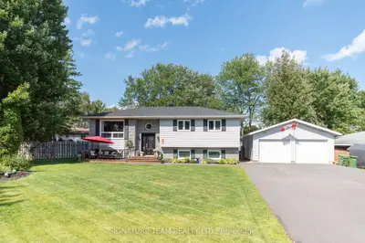 21 LISA Crescent, Petawawa, ON K8H 2Z8