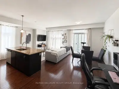 861 Blackcomb Private E, Elmvale Acres And Area, On K1g 4e4