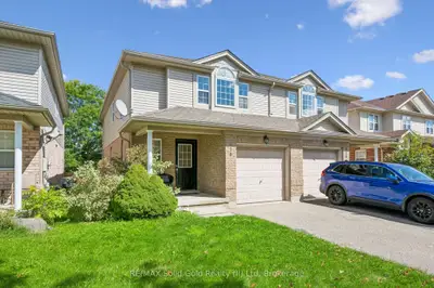 516 Dansbury Drive, Waterloo, On N2k 4k8
