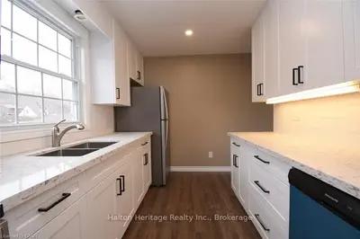342 Rosedale Avenue 1, Hamilton, On L8k 4n8