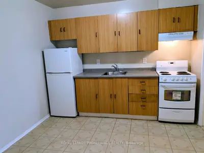 1837 Lansdowne Street W 27, Peterborough, On K9k 1r4