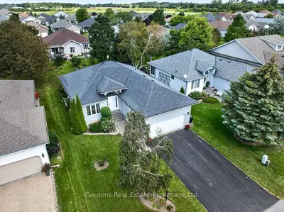 39 Elmdale Drive, Prince Edward County, On K0k 3l0