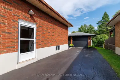 393 Wellington Street, Port Colborne, On L3k 2k5