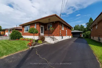 393 Wellington Street, Port Colborne, On L3k 2k5