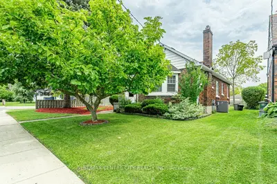 123 1/2 Myrtle Street, St. Thomas, On N5r 2g2