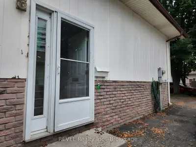 62 Elma Street E Main, St. Catharines, On L2n 6z7