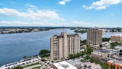 155 Front Street N 1204, Sarnia, On N7t 7v5