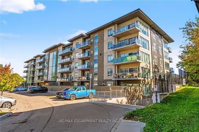 16 Markle Crescent 413, Hamilton, On L9g 0h4