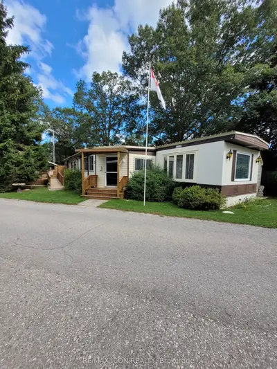 9839 Lakeshore Road 5, Lambton Shores, On N0m 1t0