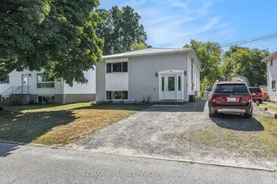 71 Stephen Street, Smiths Falls, On K7a 1k7