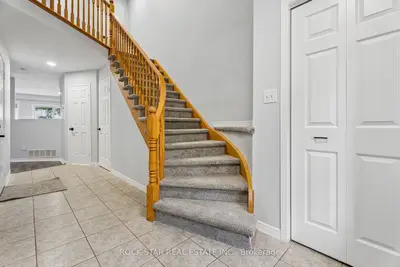 1860 Upper Gage Avenue 3, Hamilton, On L8w 3y6