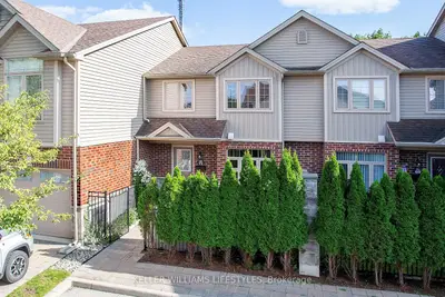1061 Eagletrace Drive 71, London North, On N6g 0t3