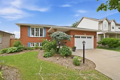 39 WEST FARMINGTON Drive, St. Catharines, ON L2S 3S3