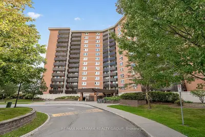 2000 JASMINE Crescent 705, Beacon Hill North - South and Area, ON K1J 8K4