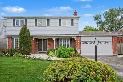 41 Denewood Crescent, Country Place - Pineglen - Crestview And Area, On K2e 7g4