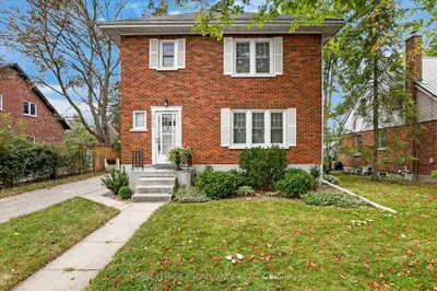 210 Aberdeen Avenue, Peterborough, On K9h 4w8