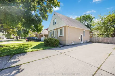 457 Montcalm Avenue, Sarnia, On N7s 2p8